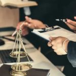 Зачем бизнесу юридическое аутсорсинг-сопровождение и когда пора отказаться от штатного юриста